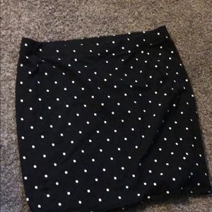 Old Navy White polka dot skirt size XL